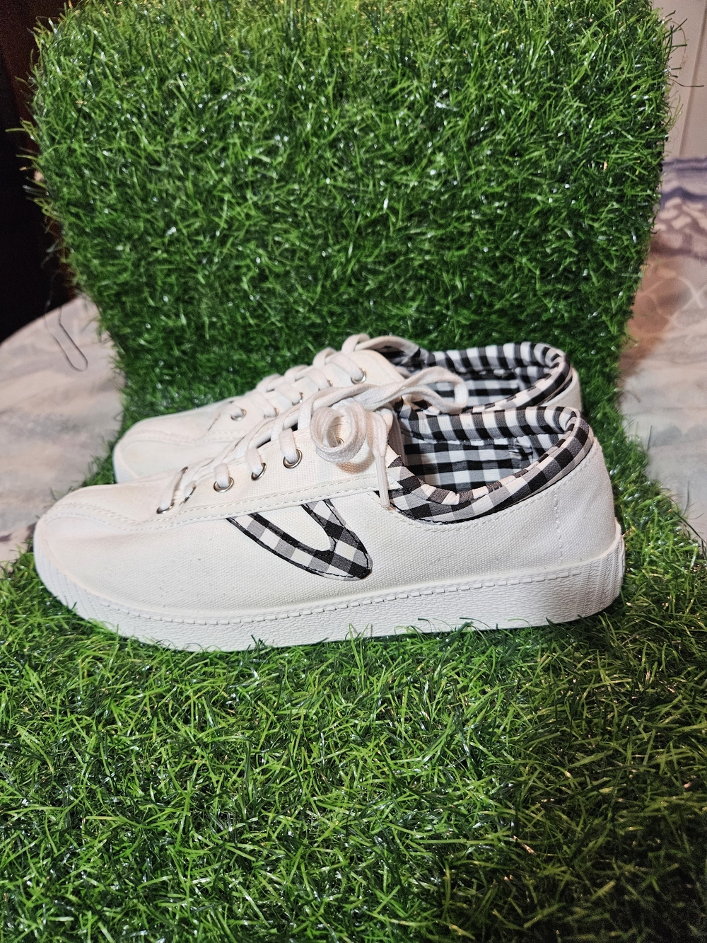 Tretorn White Canvas Sneakers with Black Gingham Trim